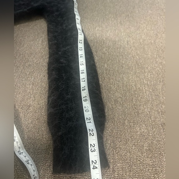 Talula Babaton, size m, wool/alpaca blend long sleeve sweater, V neck - Picture 9 of 9